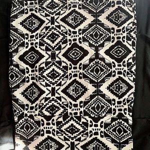 Aztec print black & white Charlotte Russe skirt